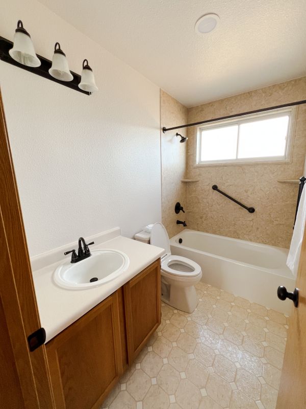 Top Bathroom Remodeling Companies in Euless, TX